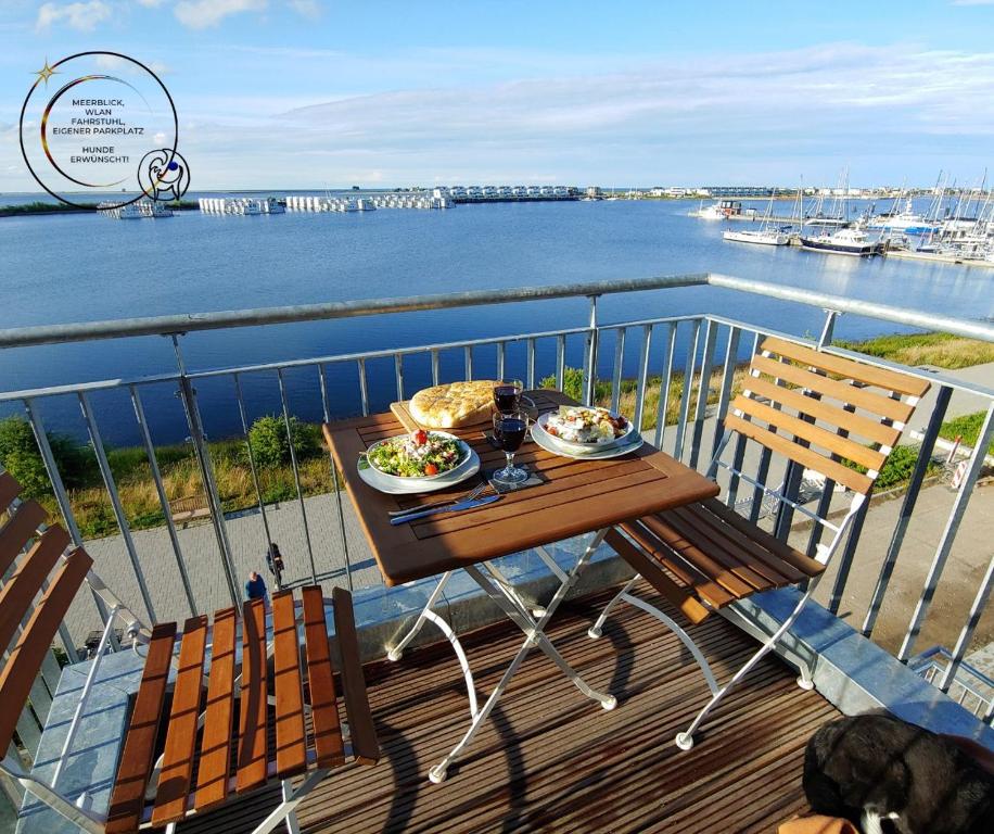 Μπαλκόνι ή βεράντα στο Lungomare Oro, Penthouse am Yachthafen, Traum Meerblick, Hunde erwünscht