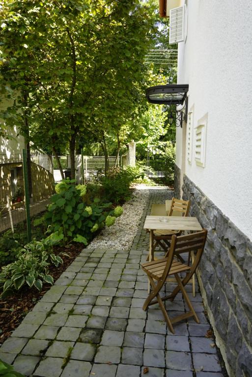 A garden outside Vértessy ház