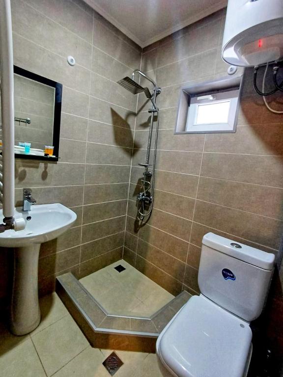 Koupelna v ubytování STOP HOUSE Mestia