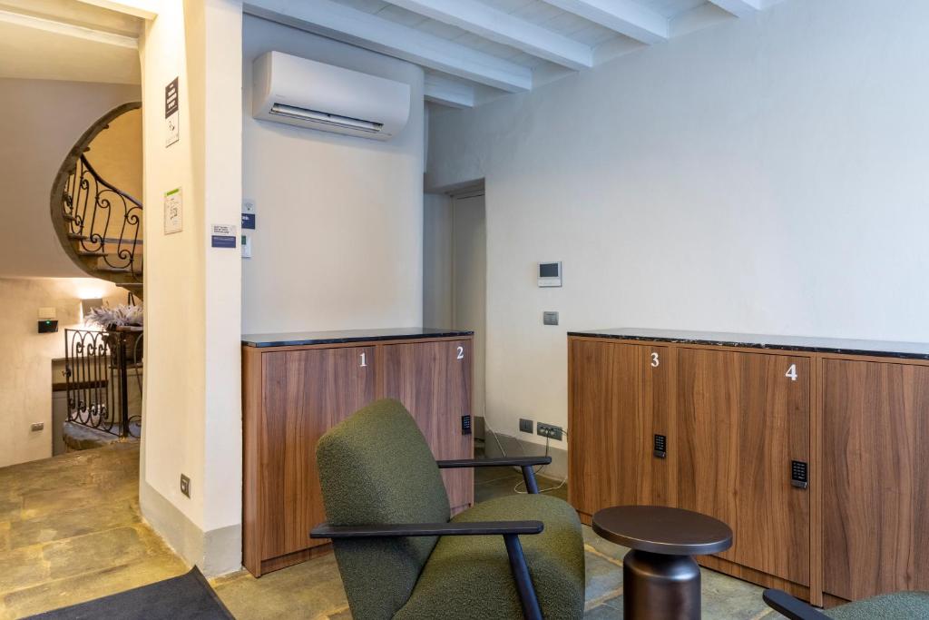 Numa Florence Felice - Resim 17