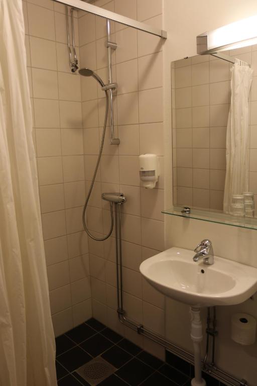 Koupelna v ubytování Hotell Vilja
