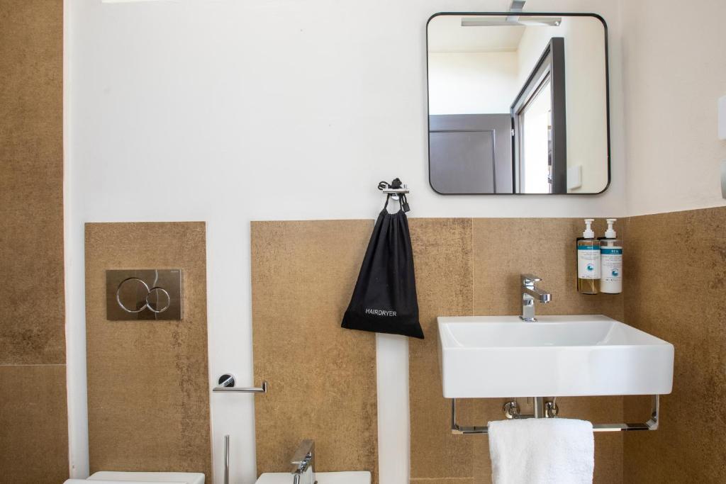 Numa Florence Felice - Resim 27