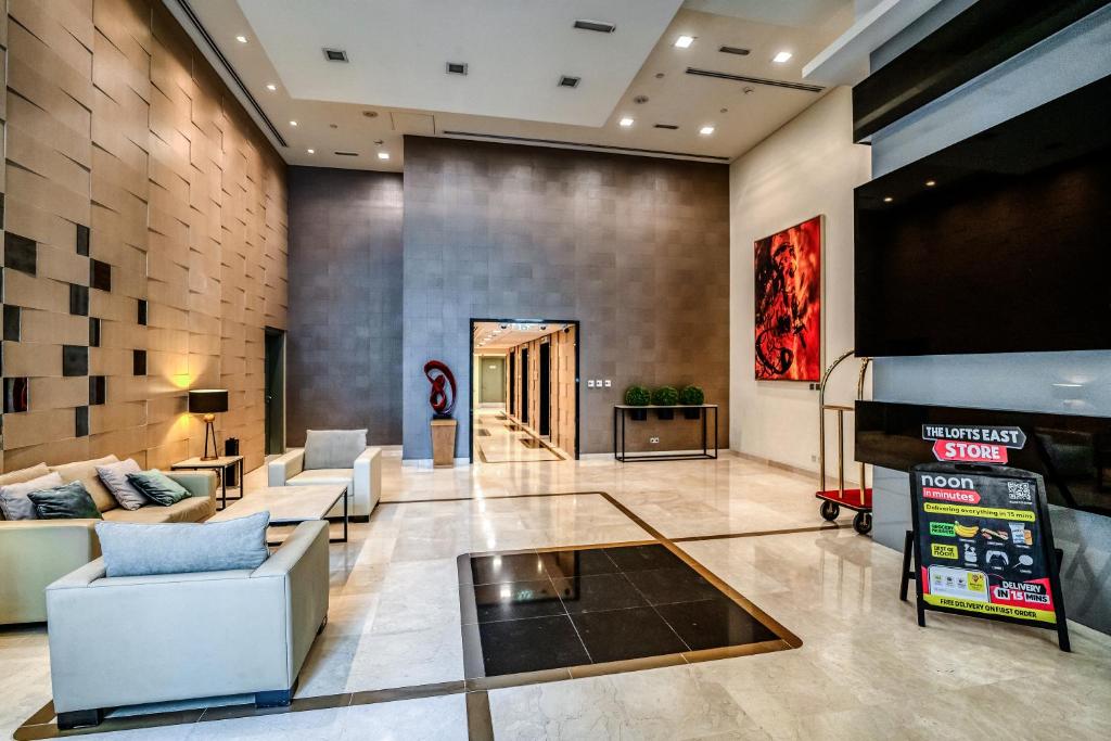 Spacious Loft Living: Decent Studio in The Lofts, Dubai – Updated 2024  Prices