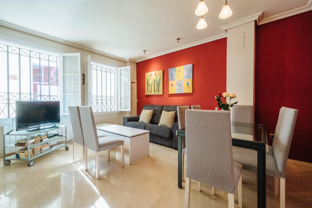 APARTAMENTO EN CASA PALACIO CON PISCINA 15 MAYO a 15 OCTUBRE - Apartamento De Dos Dormitorios