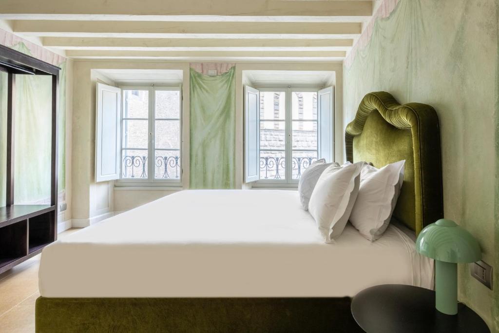 Numa Florence Felice - Resim 1