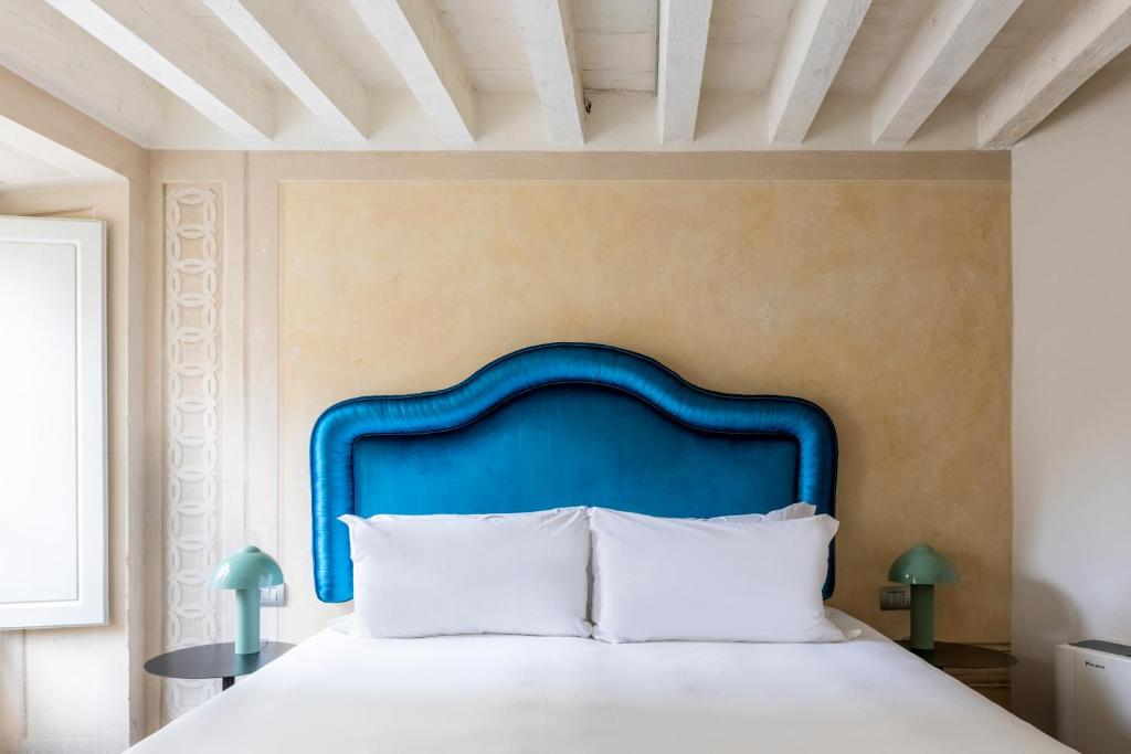 Numa Florence Felice - Resim 4