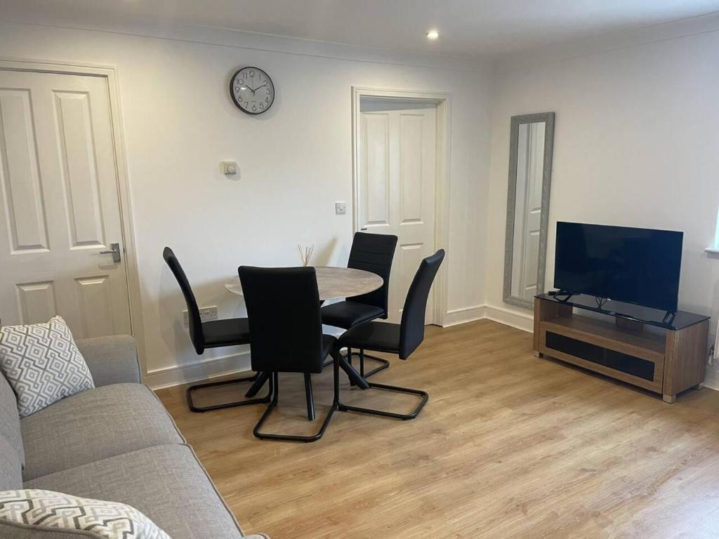 Modern The Mews Apartment, Bury Saint Edmunds (updated prices 2024)