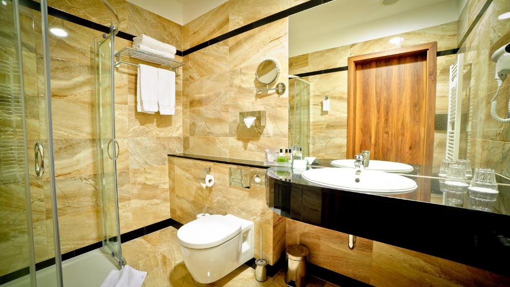 
One-Bedroom Suite with Sofa Bed
