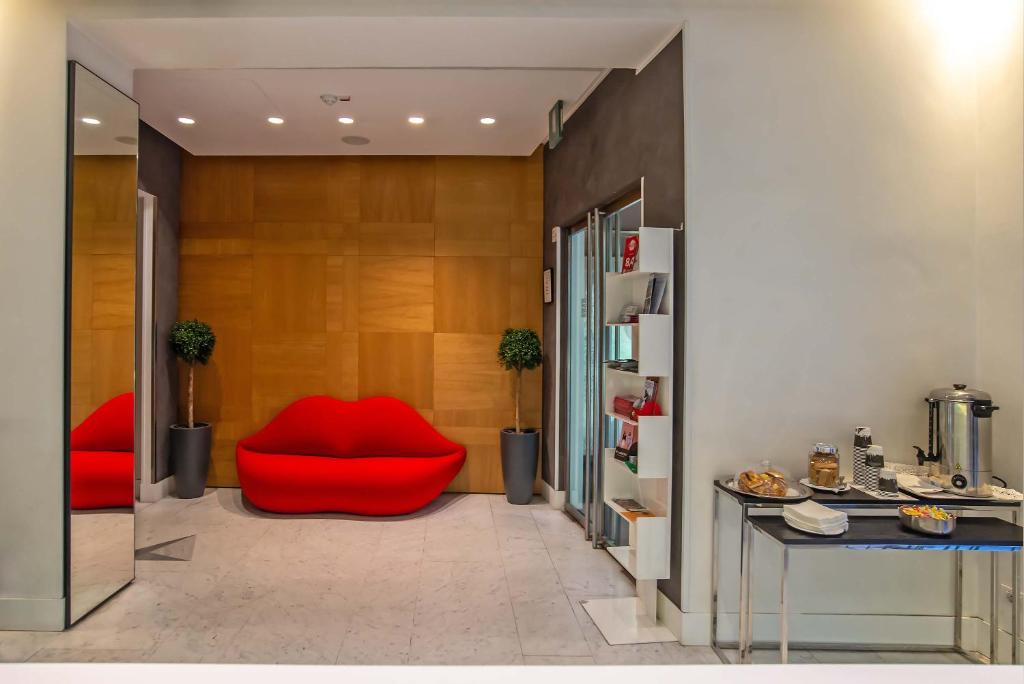 Hotel White - Resim 13