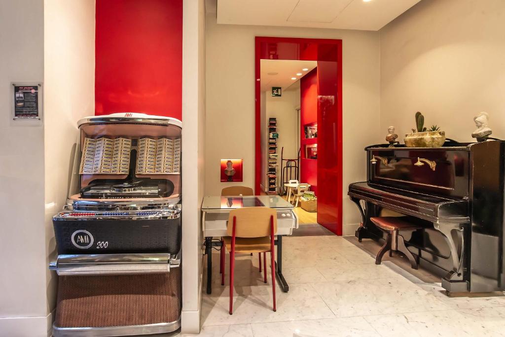 Hotel White - Resim 20