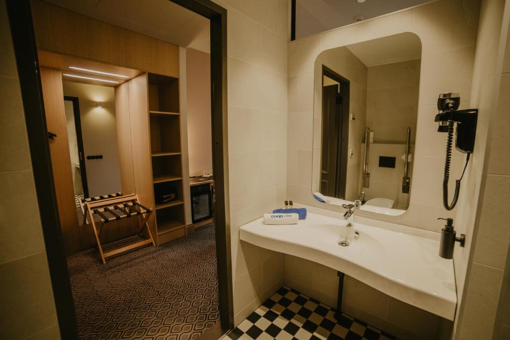 Koupelna v ubytování Coop Hotell