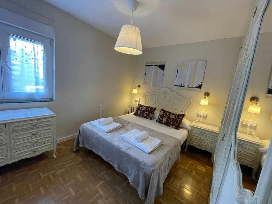 Postel nebo postele na pokoji v ubytování Oak Flat - Oakplaces