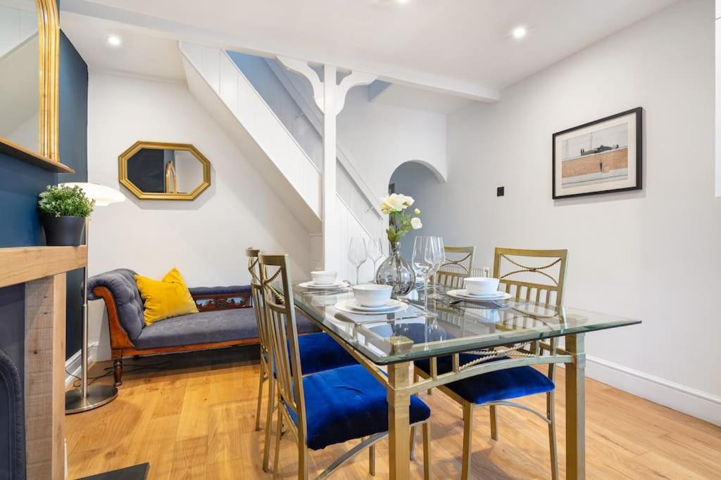 Newly Renovated 2 Bed Cottage - Long Stay Reduce Rate - Casa De Dos Dormitorios