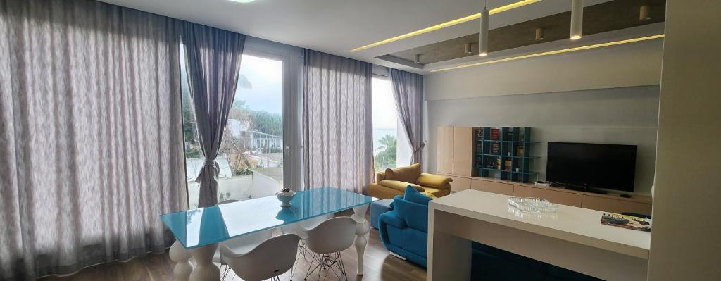 Sea&Sun&Sand Luxury Apartment in Durres - Image 6