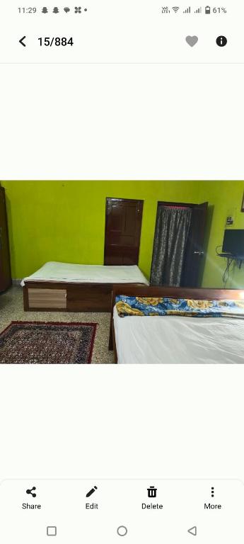 Postel nebo postele na pokoji v ubytování Aleyahome stay