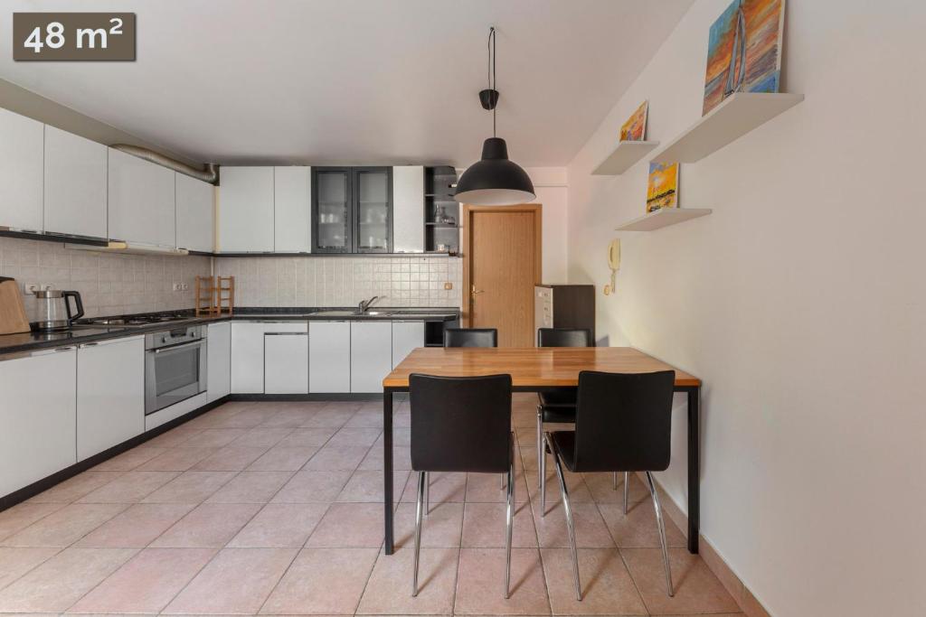 Vila ART - Apartment With Terrace