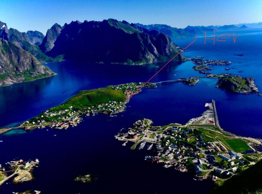Utsiktsperle på Reine I Lofoten - Appartement De Trois Chambres