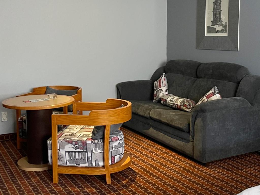 Suites Inn la Muralla Hotel & Spa - Standard King Room