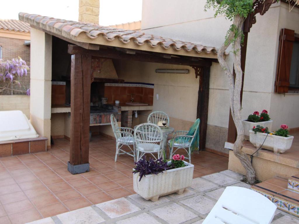Posedenie v ubytovaní Casa con Piscina Privada, Cerca del Mar, WiFi Gratis, Aire Opcional, Mascotas y Playa para Perros - ES-184-10