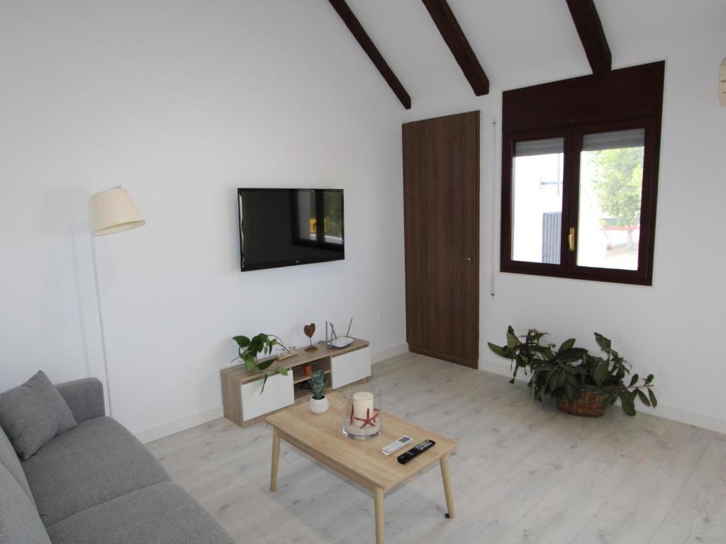 Fotografia z galérie ubytovania Apartamento junto al mar con wifi gratuito, aire acondicionado opcional, mascotas permitidas. - ES-184-56 v destinácii Riumar