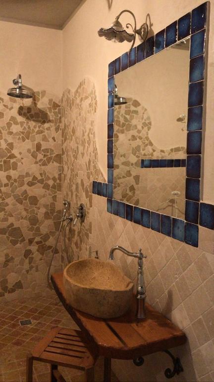 A bathroom at Locanda degli Ultimi
