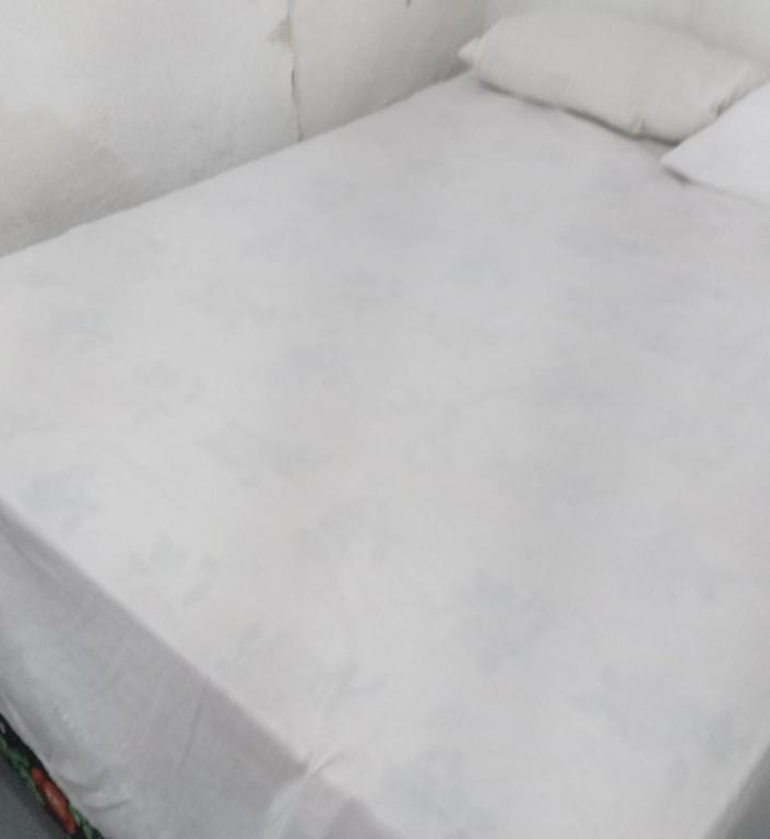 Leonardo Hostel 115