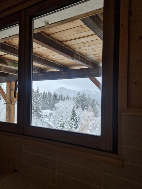 Nespecifikovaný výhled na hory nebo výhled na hory při pohledu z apartmánu