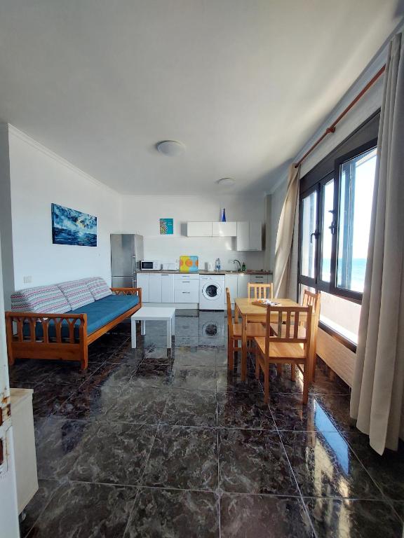 LAS GAVIOTAS BEACH - Two-Bedroom Apartment