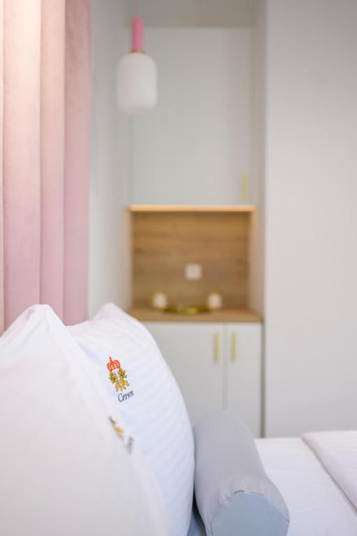 Crown Apartments - 2