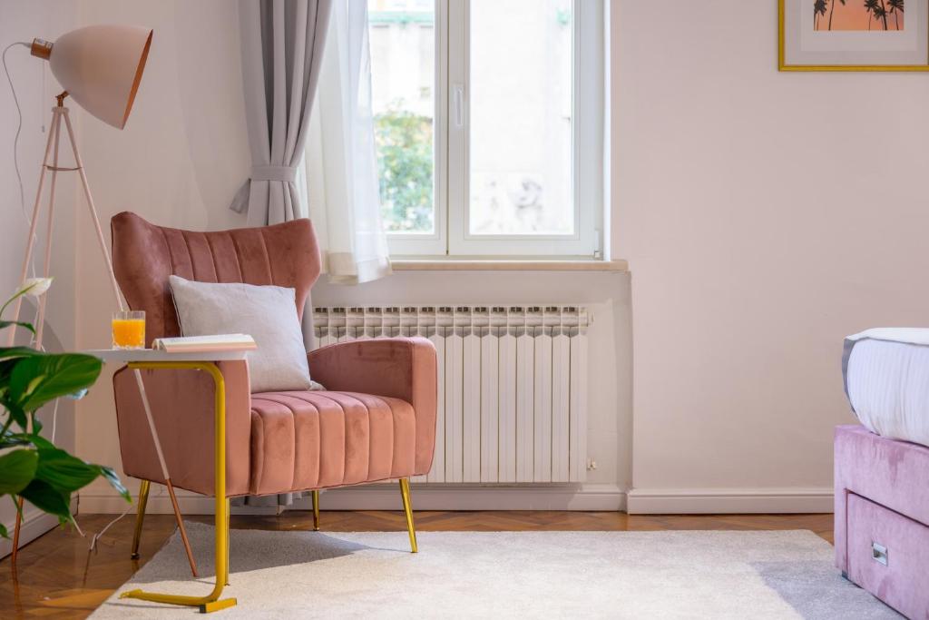 Crown Apartments - 7