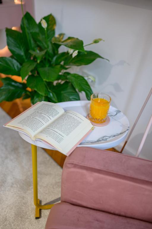 Crown Apartments - 18