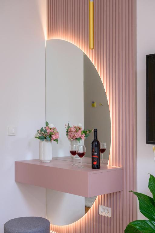 Crown Apartments - 19