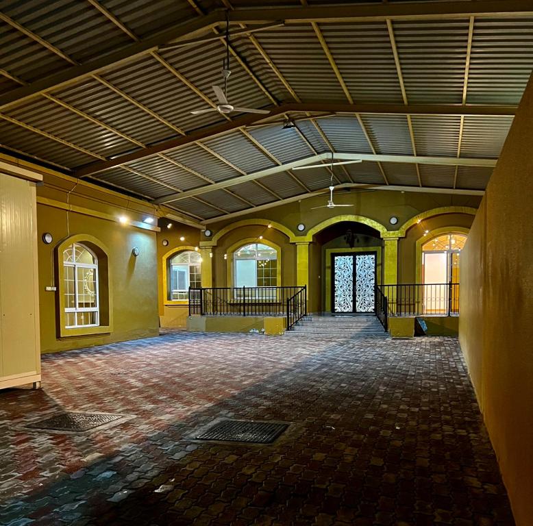 Private room in villa house, Dubai (updated prices 2025)