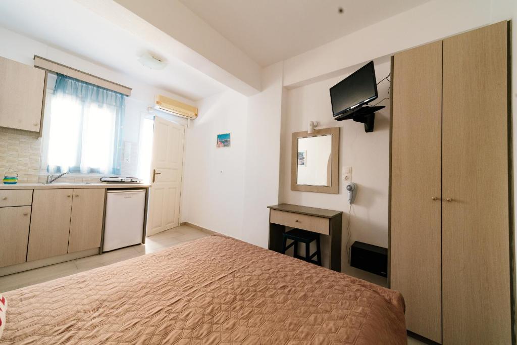 Honeymoon Beach Studios - 6