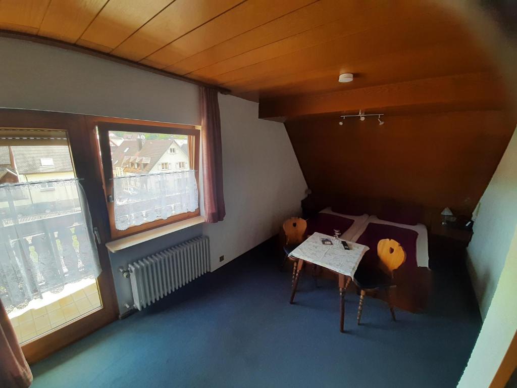 Gasthof Keller Merdingen - Habitación Doble Con Balcón