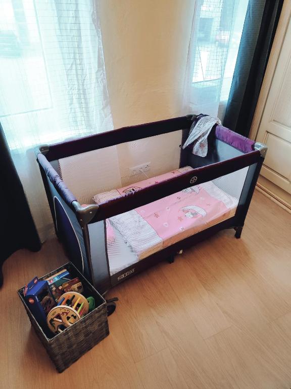 Postel nebo postele na pokoji v ubytování Landhausstil-Familienferienwohnung Florentine