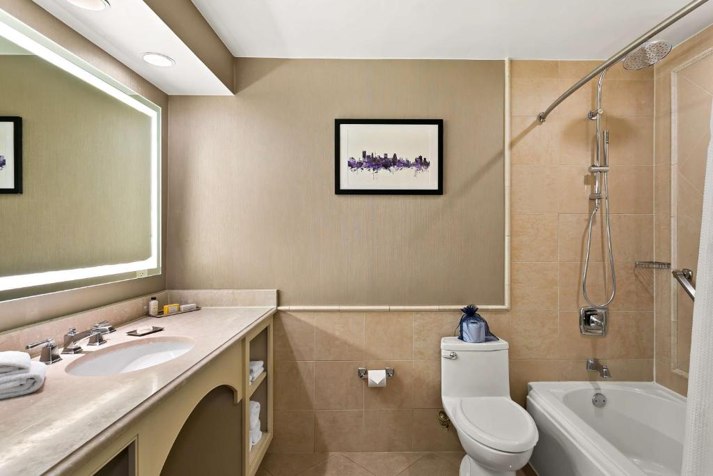 The Royal Sonesta Harbor Court Baltimore - Mobility Accesible -King -King Con Vista Al Puerto