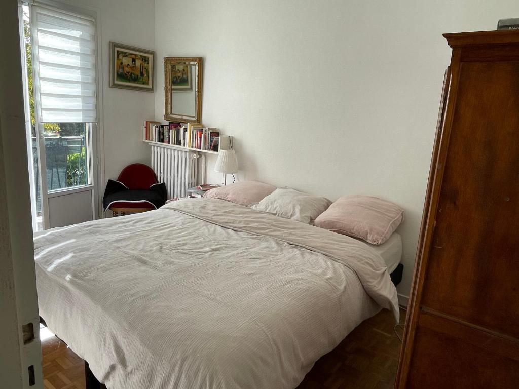 Photo de la galerie de l'établissement 2 chambres dans maison proche transports, à Conflans-Sainte-Honorine