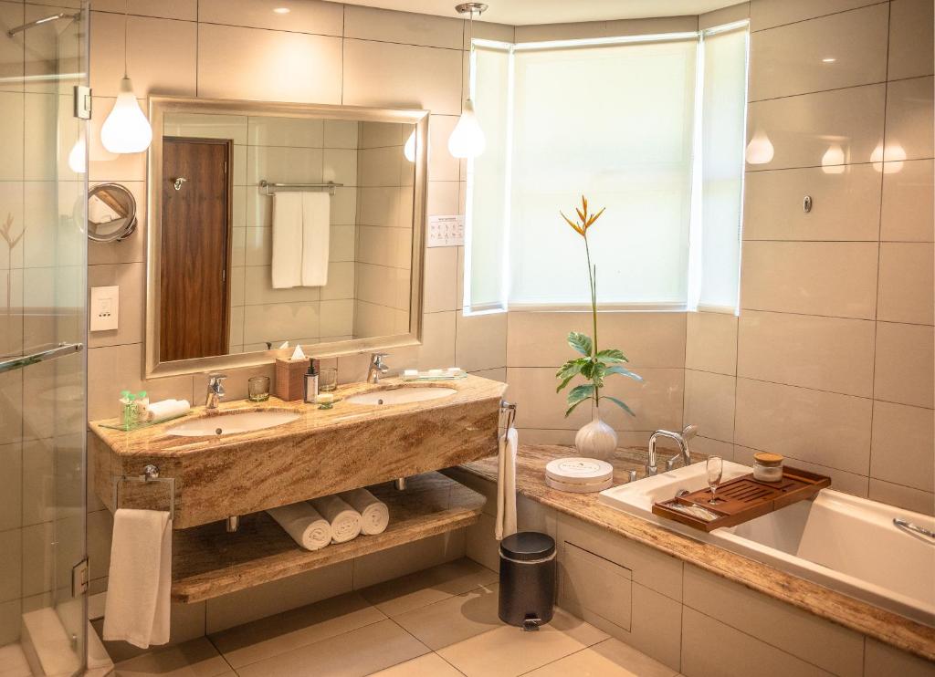 Sands Suites Resort & Spa - 6