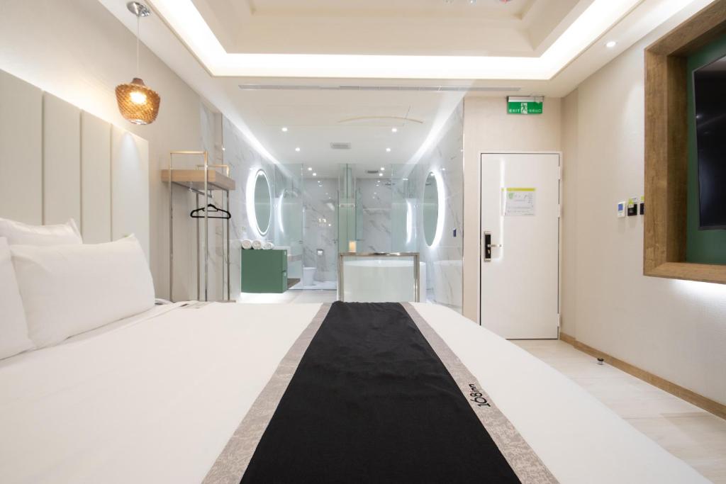 168 Motel-Zhongli - Premier Double Room