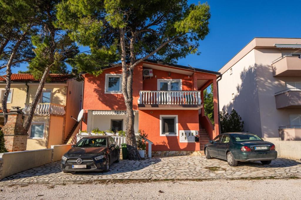 Apartment Bono, Vir (updated prices 2024)