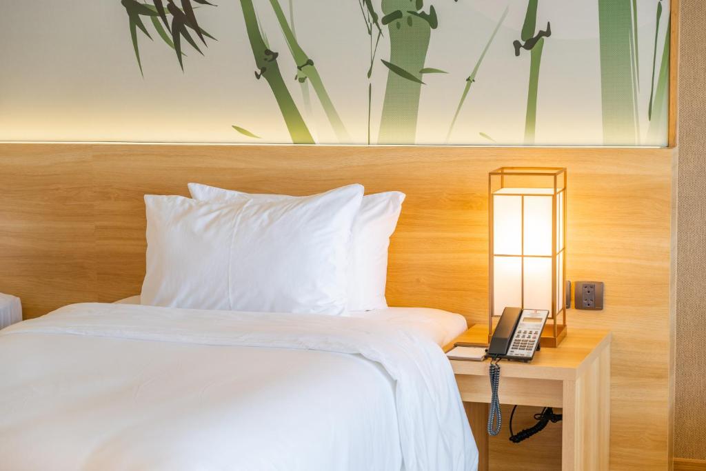 Special Offer - Premium Deluxe Twin Room with Ocean View