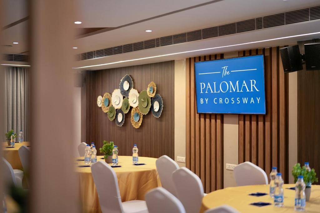 Restaurace v ubytování The Palomar By Crossway