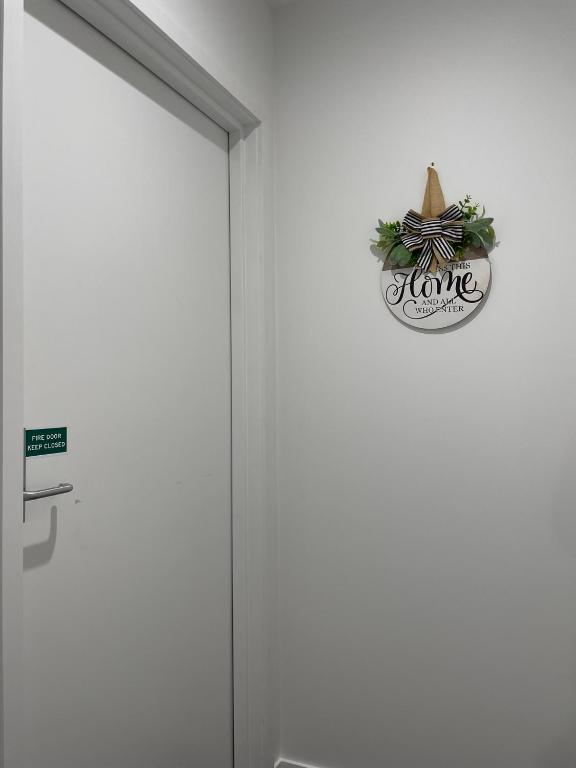 Luxury CBD 2 Bed Near Riverside Market Free Parking! - Resim 20