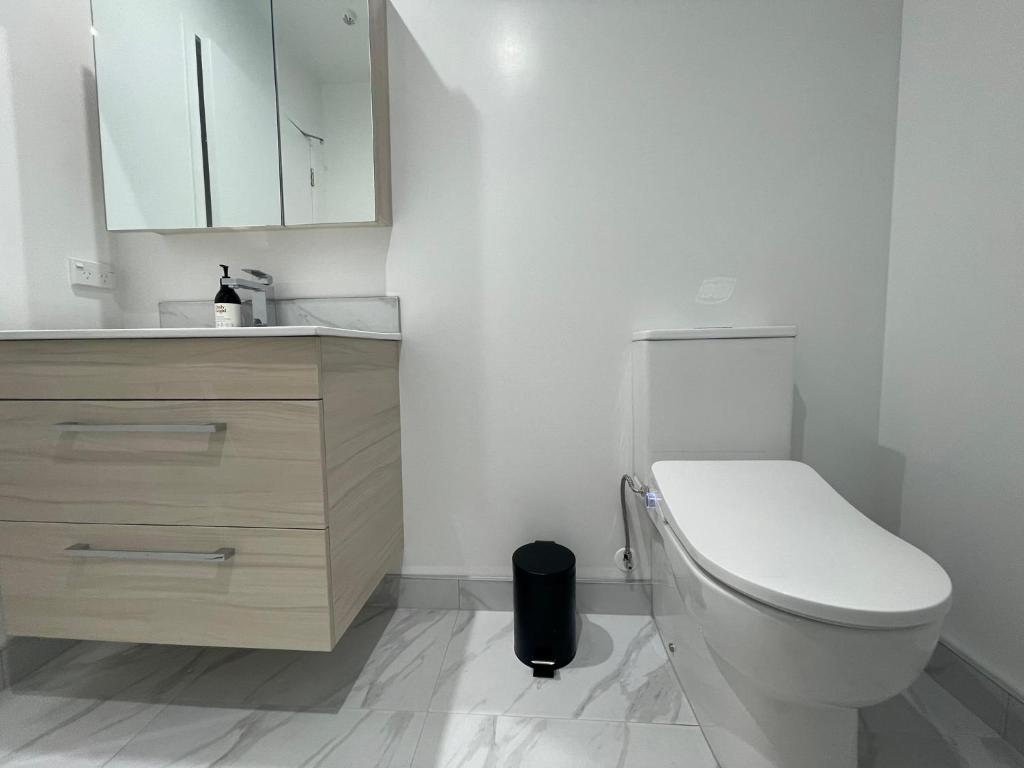 Luxury CBD 2 Bed Near Riverside Market Free Parking! - Resim 3