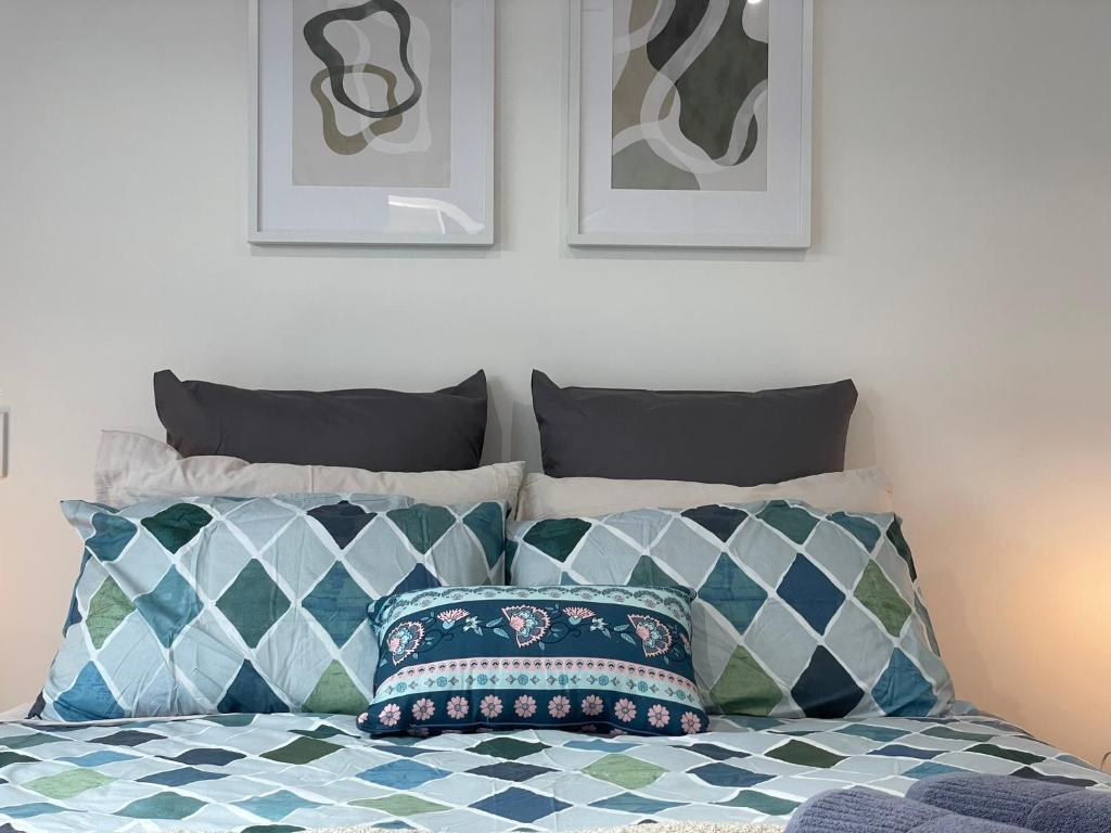 Luxury CBD 2 Bed Near Riverside Market Free Parking! - Resim 31