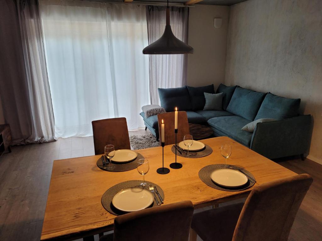 Posezení v ubytování Wohnung unterm Burghalder - Direkt am Waldrand