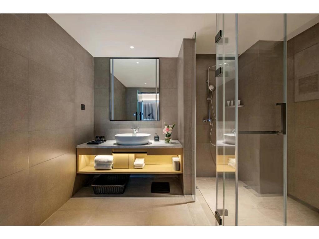 Park Inn by Radisson Taiyuan Railway Station Hotel - Suite Premium Con Cama King