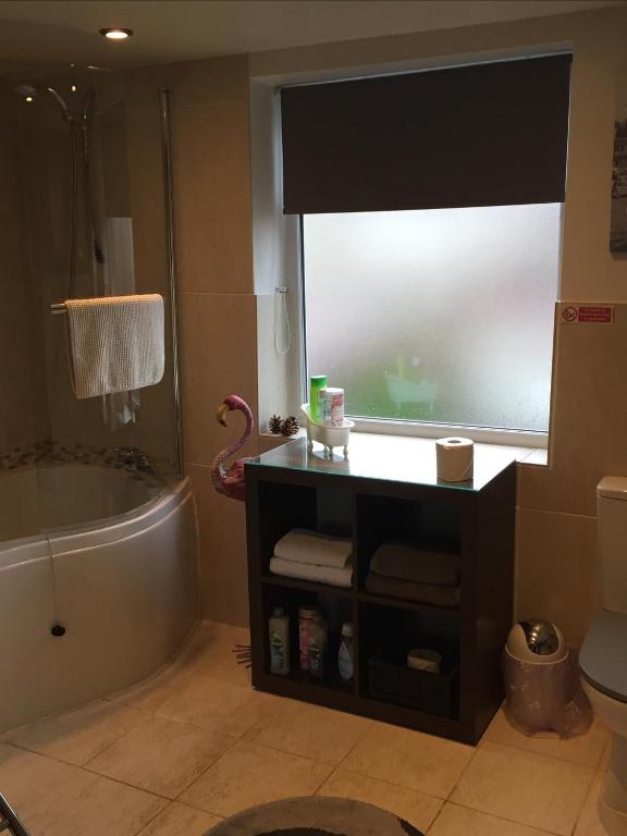 EsJays at Knowles House, Lytham St Annes (updated prices 2024)