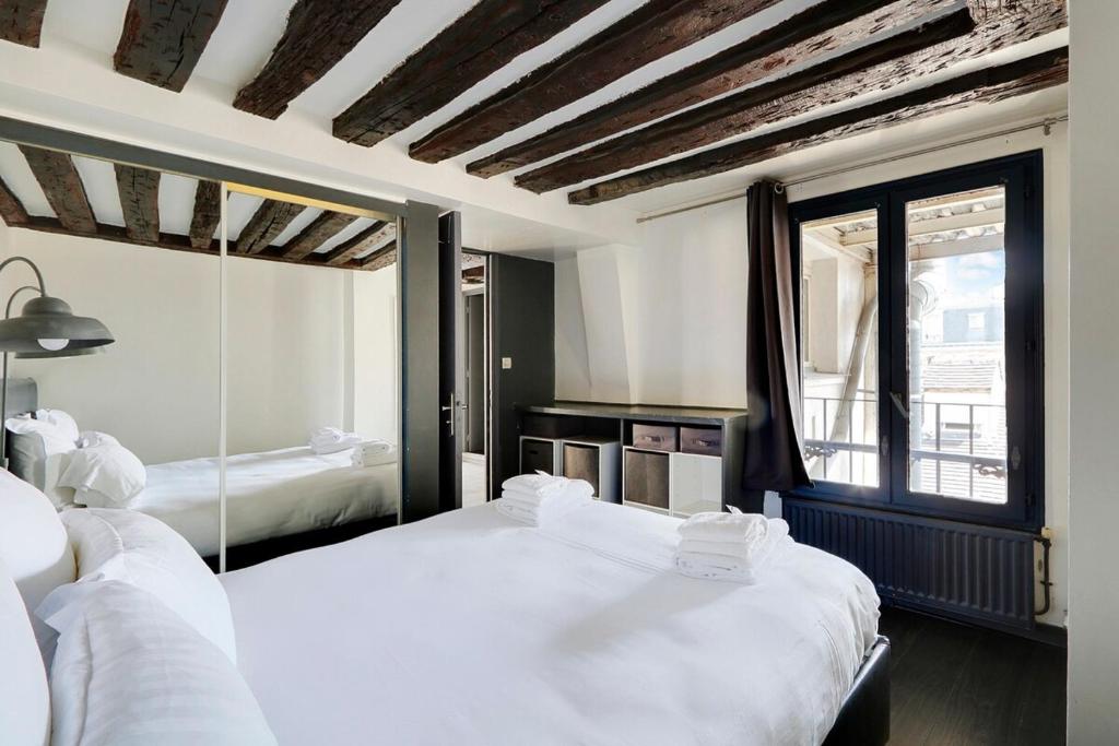 Paris Marais Beaubourg Area